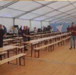 Ławostoły biesiadne